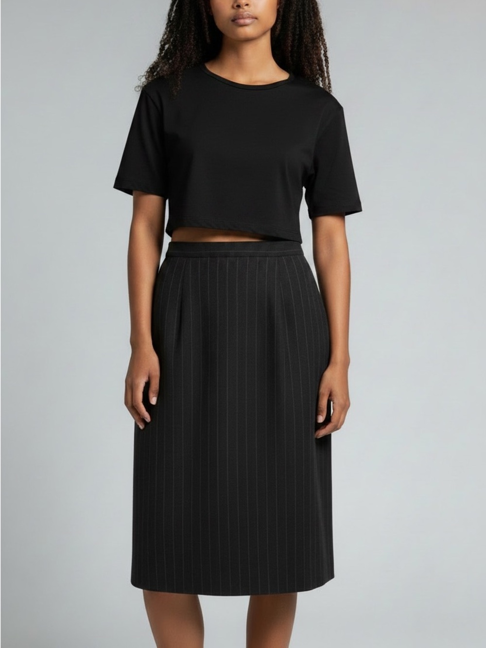 ARMANI Collezioni virgin wool black pinstripe skirt size 12 like new vintage